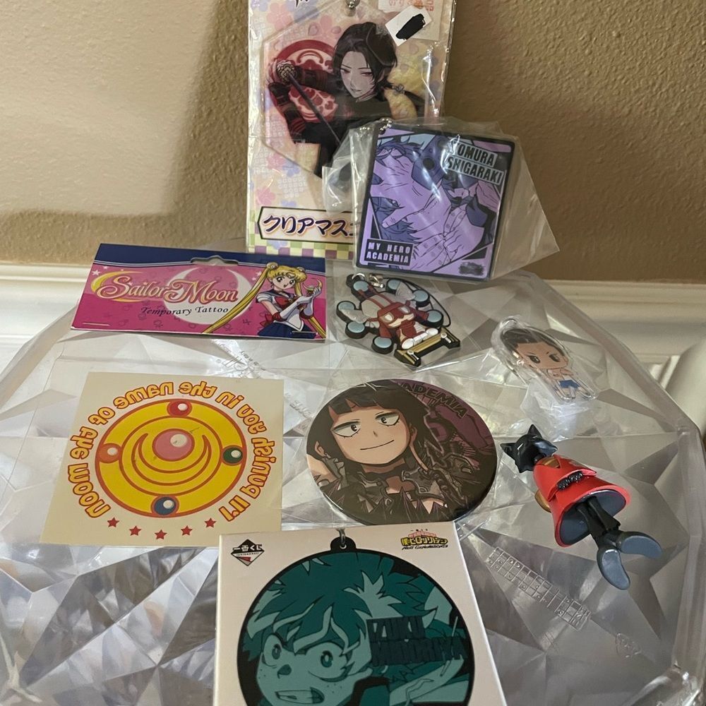 Vintage Side Collection of Touken My Hero Acedamia Keychains Sailor Moon Tattoo
